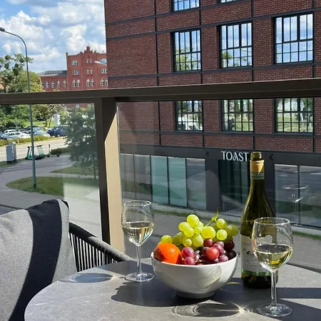 Lily Art With Wine - Shipyard & Rooftop Terrace By Lily Διαμέρισμα Γκντανσκ